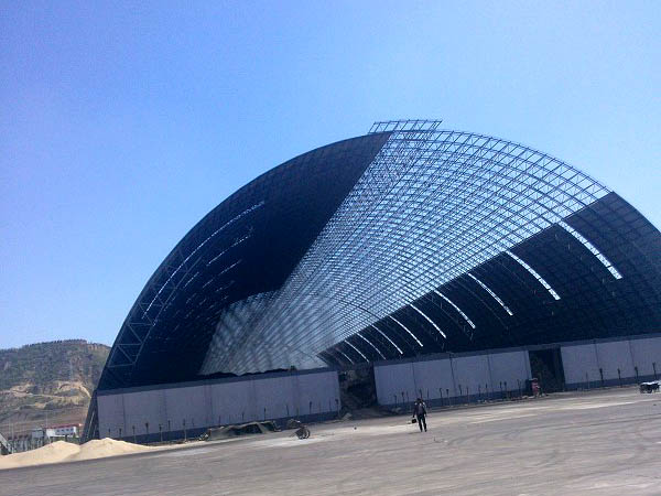 衡阳桶壳螺栓球网架工程